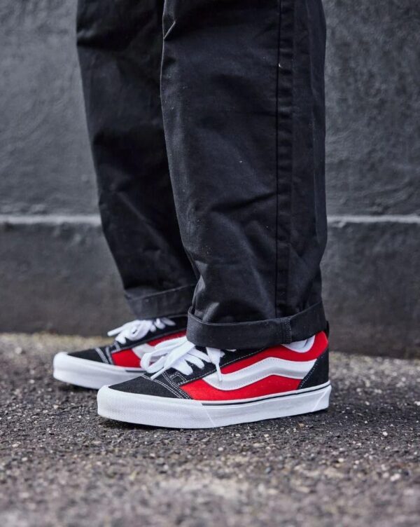 VANS OLD SKULL KNU BLACK RED - Image 3
